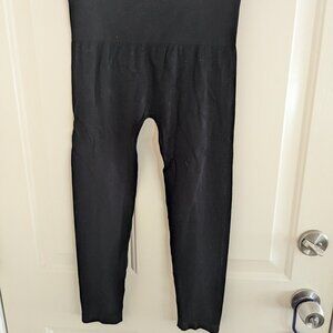 ELETIAN High-Waist Cropped Leggings ET2004BLK